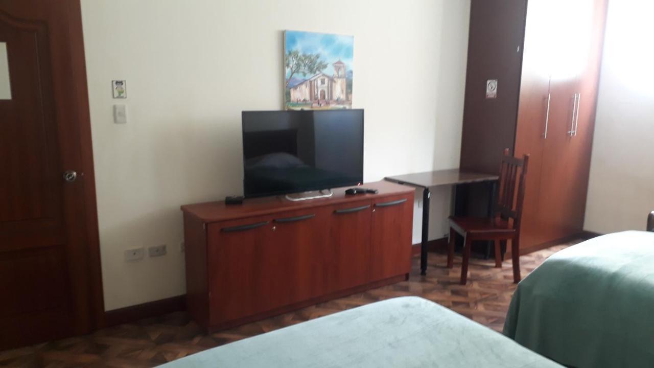 El Cardenal Hotel โลจา ภายนอก รูปภาพ