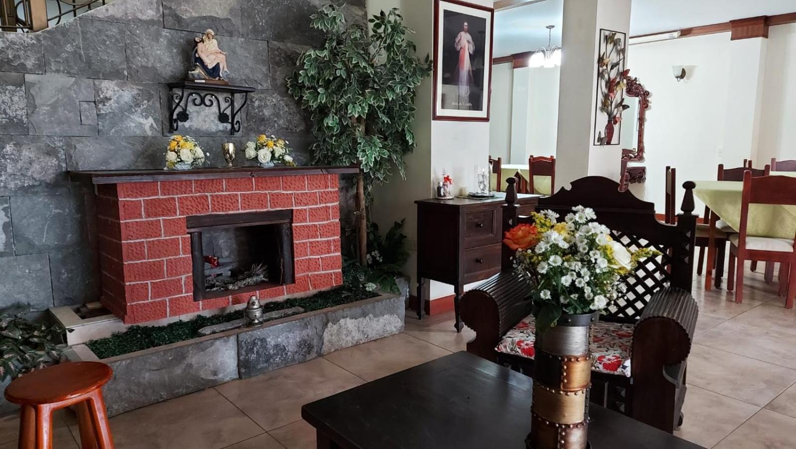 El Cardenal Hotel โลจา ภายนอก รูปภาพ